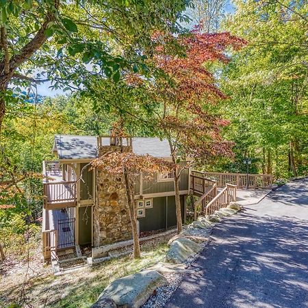 Gatlinburg Views A Unique Cabin Mountain Views Expansive Decks Adjacent To Gatlinburg & Ski Lodge Cabin Экстерьер фото